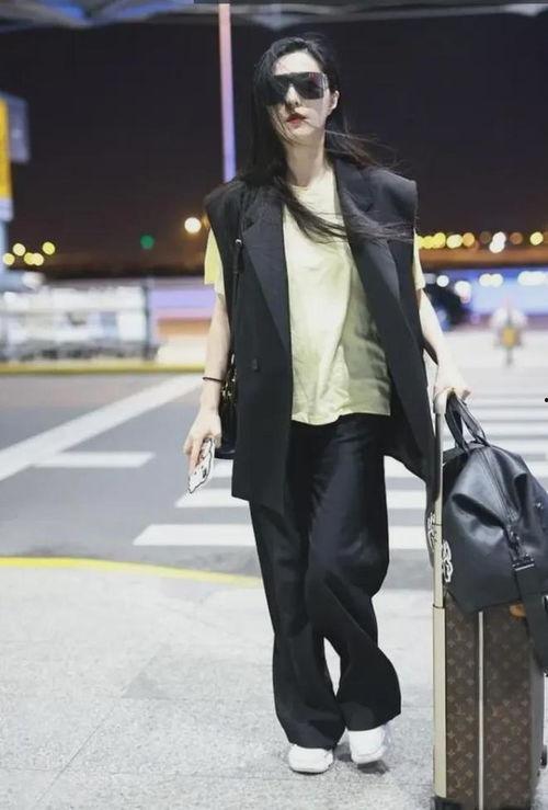 明星网红穿马甲照片,时尚与隐私的巧妙平衡