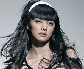 德玛贝尔明星网红,闪耀时尚界的璀璨之星