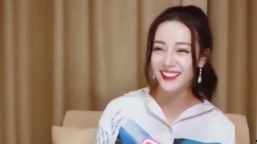 吃瓜鹅每日爆料迪丽热巴,瓜田里的甜蜜瓜果，揭秘明星背后的故事