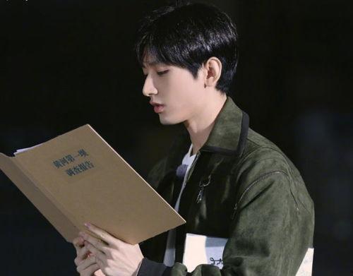 吃瓜各种热门事件成毅,成毅领衔娱乐圈风云事件盘点