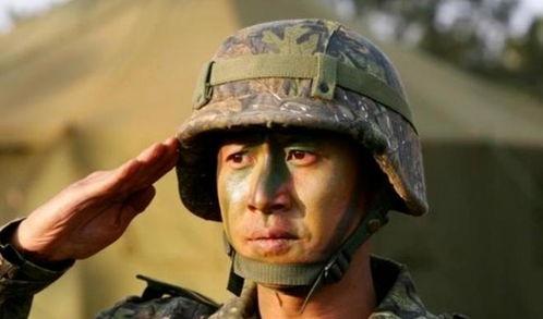 明星网红遇到军人视频,明星网红与军人的温馨互动瞬间