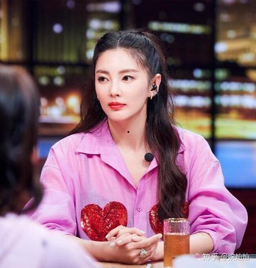 吃瓜爆料莫小棋是真的吗,莫小棋吃瓜爆料真实性揭秘