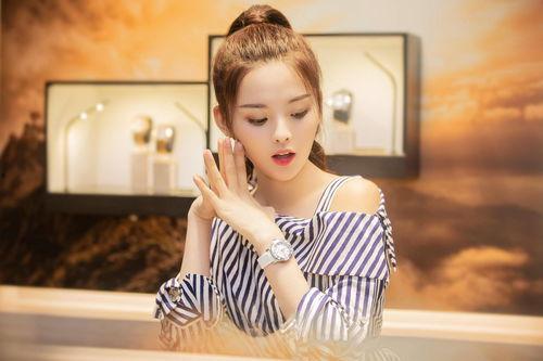 明星网红何婧图片,网红风采与时尚魅力