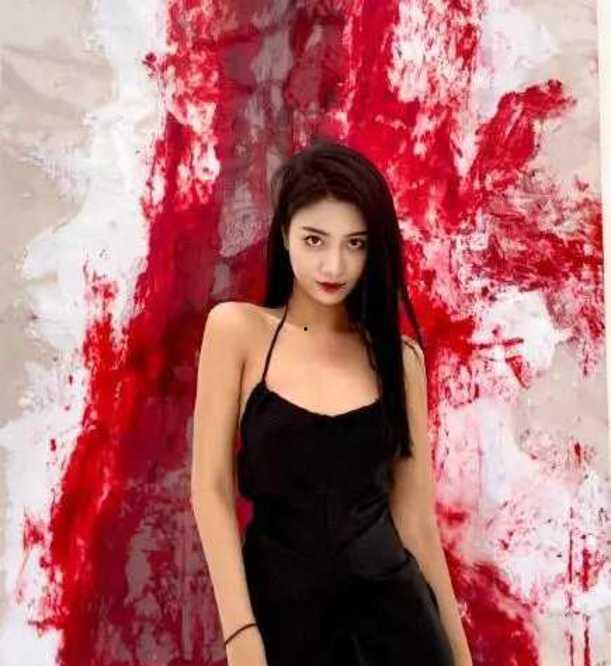 吃瓜爆料女网红是谁啊,吃瓜爆料女网红的真实身份大揭秘