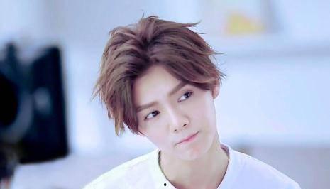 吃瓜娱乐圈鹿晗图片高清