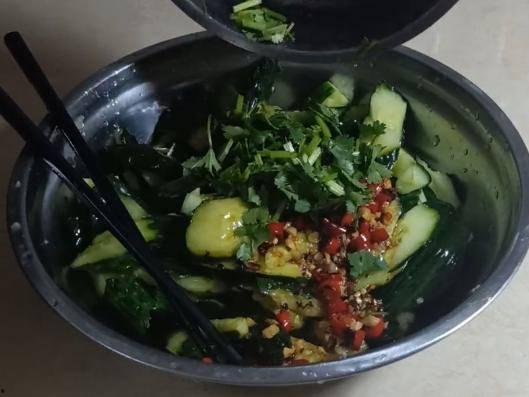 黑瓜凉拌怎么吃最好吃,解锁美味秘诀，尽享清爽口感