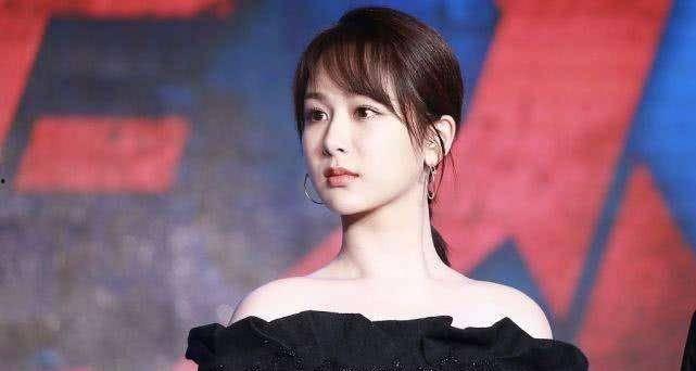 评价明星网红是谁,评价明星网红背后的神秘人物