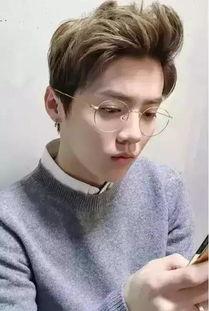 明星网红收入上亿,明星网红收入破亿，揭秘网络红利的秘密