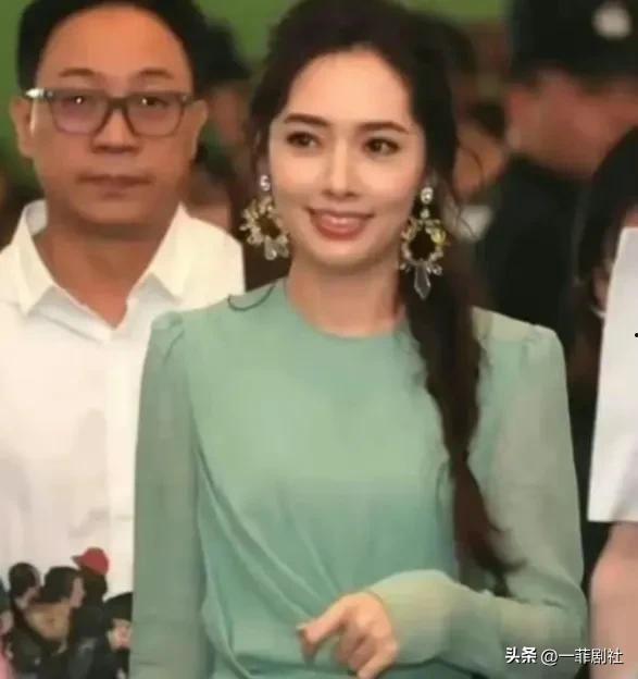 某女星吃瓜爆料事件真相,一场娱乐圈的误会风波