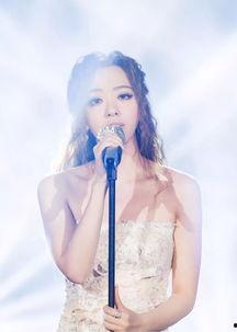 娱乐圈吃瓜张靓颖,娱乐圈的瓜田，她如何成为焦点？